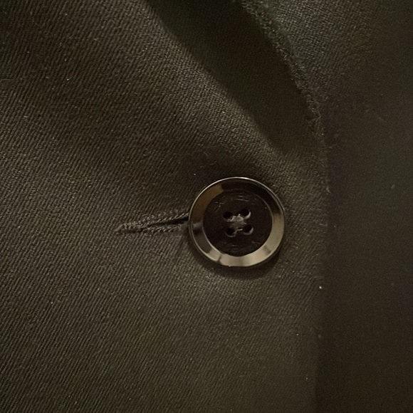 Express Black Blazer in size 8. Gently used. - Picture 4 of 14